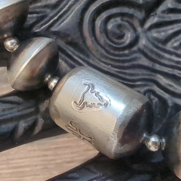 Navajo Pearl Saucer Sterling Silver Handmade Bracelet NWT - Picture 4 of 13